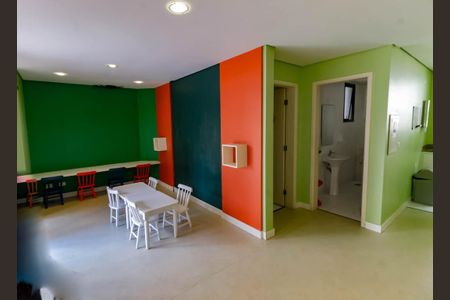 Apartamento à venda com 237m², 3 quartos e 3 vagas Apartamento à venda com 237m², 3 quartos e 3 vagasBrinquedoteca