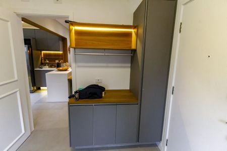 Apartamento à venda com 237m², 3 quartos e 3 vagas Apartamento à venda com 237m², 3 quartos e 3 vagasDetalhe da area de serviço