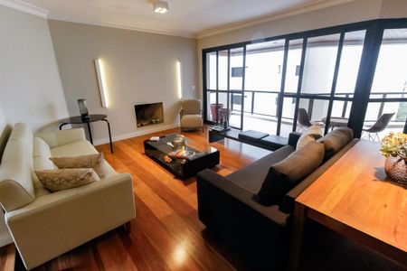 Apartamento à venda com 237m², 3 quartos e 3 vagas Apartamento à venda com 237m², 3 quartos e 3 vagasSala 1