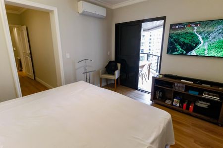 Apartamento à venda com 237m², 3 quartos e 3 vagas Apartamento à venda com 237m², 3 quartos e 3 vagasSuíte 3