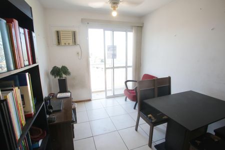 Apartamento à venda com 118m², 2 quartos e 1 vaga Apartamento à venda com 118m², 2 quartos e 1 vagaSala