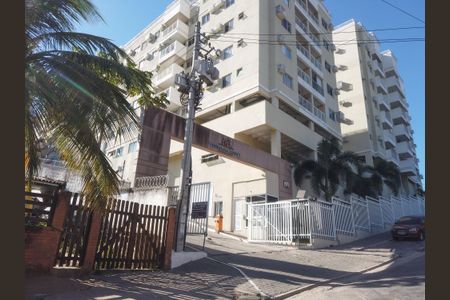 Apartamento à venda com 118m², 2 quartos e 1 vaga Apartamento à venda com 118m², 2 quartos e 1 vagaFachada