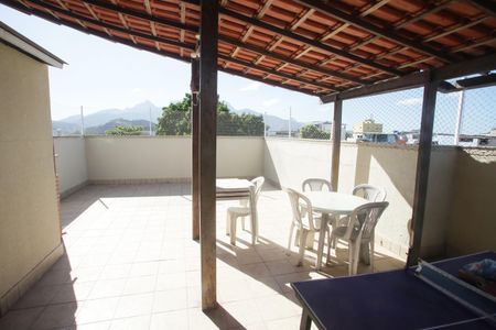 Apartamento à venda com 118m², 2 quartos e 1 vaga Apartamento à venda com 118m², 2 quartos e 1 vagaCobertura