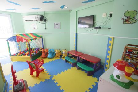 Apartamento à venda com 118m², 2 quartos e 1 vaga Apartamento à venda com 118m², 2 quartos e 1 vagaBrinquedoteca