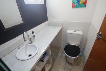 Apartamento à venda com 118m², 2 quartos e 1 vaga Apartamento à venda com 118m², 2 quartos e 1 vagaBanheiro Social
