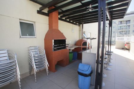 Apartamento à venda com 118m², 2 quartos e 1 vaga Apartamento à venda com 118m², 2 quartos e 1 vagaÁrea comum - Churrasqueira