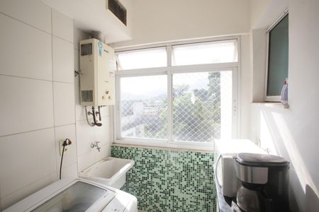 Apartamento à venda com 118m², 2 quartos e 1 vaga Apartamento à venda com 118m², 2 quartos e 1 vagaÁrea de Serviço