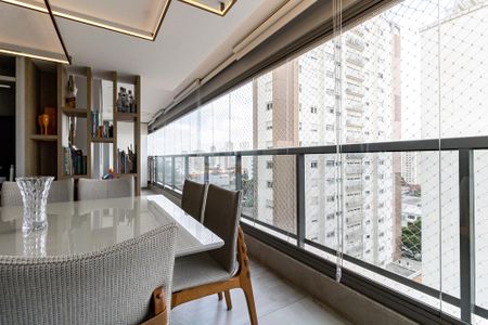 Apartamento à venda com 99m², 2 quartos e 2 vagas Apartamento à venda com 99m², 2 quartos e 2 vagasVaranda
