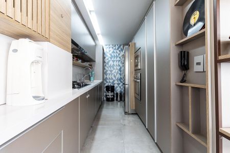 Apartamento à venda com 99m², 2 quartos e 2 vagas Apartamento à venda com 99m², 2 quartos e 2 vagasCozinha