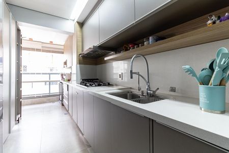 Apartamento à venda com 99m², 2 quartos e 2 vagas Apartamento à venda com 99m², 2 quartos e 2 vagasCozinha