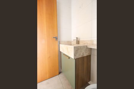 Apartamento à venda com 52m², 2 quartos e sem vaga Apartamento à venda com 52m², 2 quartos e sem vagaBanheiro