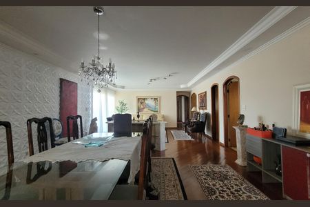 Apartamento à venda com 284m², 5 quartos e 3 vagas Apartamento à venda com 284m², 5 quartos e 3 vagasSala