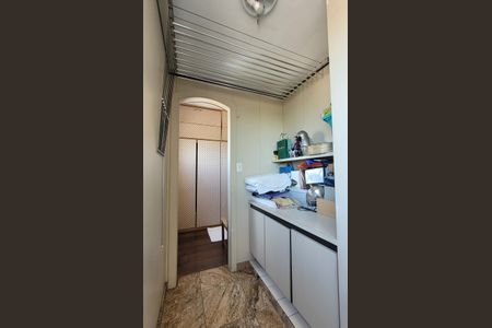 Apartamento à venda com 284m², 5 quartos e 3 vagas Apartamento à venda com 284m², 5 quartos e 3 vagasArea de serviço