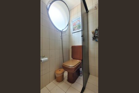 Apartamento à venda com 284m², 5 quartos e 3 vagas Apartamento à venda com 284m², 5 quartos e 3 vagasBanheiro da suíte 2