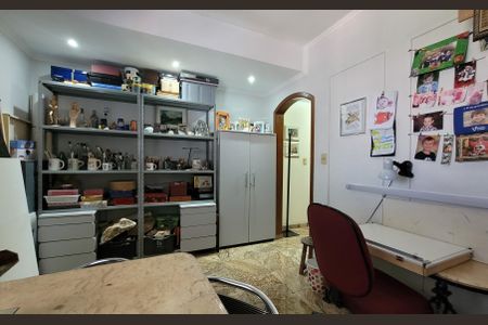 Apartamento à venda com 284m², 5 quartos e 3 vagas Apartamento à venda com 284m², 5 quartos e 3 vagasQuarto de serviço