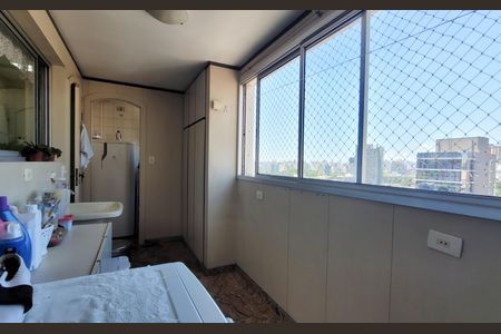 Apartamento à venda com 284m², 5 quartos e 3 vagas Apartamento à venda com 284m², 5 quartos e 3 vagasLavanderia