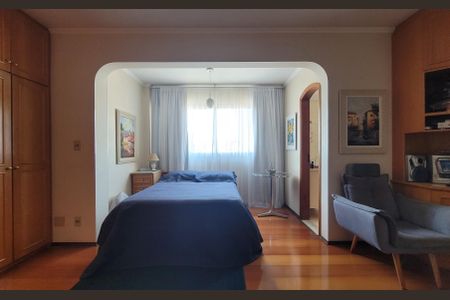 Apartamento à venda com 284m², 5 quartos e 3 vagas Apartamento à venda com 284m², 5 quartos e 3 vagasSuíte 2