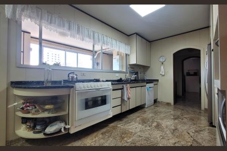 Apartamento à venda com 284m², 5 quartos e 3 vagas Apartamento à venda com 284m², 5 quartos e 3 vagasCozinha