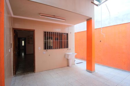 Casa à venda com 180m², 5 quartos e 4 vagasQuintal