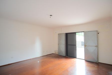 Casa à venda com 180m², 5 quartos e 4 vagasSuíte 4