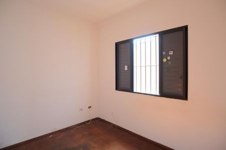 Casa à venda com 180m², 5 quartos e 4 vagasSuíte 2