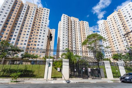 Apartamento à venda com 43m², 2 quartos e sem vaga Apartamento à venda com 43m², 2 quartos e sem vagaFachada