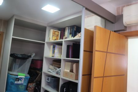 Apartamento à venda com 360m², 3 quartos e 4 vagasCloset da suíte 2