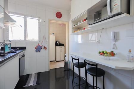 Apartamento à venda com 74m², 3 quartos e 2 vagasCozinha