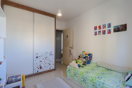Apartamento à venda com 74m², 3 quartos e 2 vagasQuarto 1
