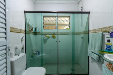 Casa à venda com 230m², 2 quartos e 2 vagasBanheiro Social