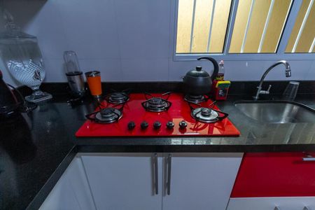 Casa à venda com 230m², 2 quartos e 2 vagasCozinha