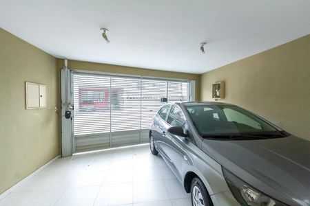 Casa à venda com 230m², 2 quartos e 2 vagasGaragem