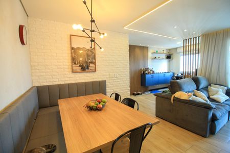 Apartamento à venda com 74m², 2 quartos e 2 vagas Apartamento à venda com 74m², 2 quartos e 2 vagasSala