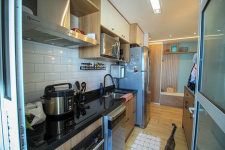 Apartamento à venda com 74m², 2 quartos e 2 vagas Apartamento à venda com 74m², 2 quartos e 2 vagasCozinha