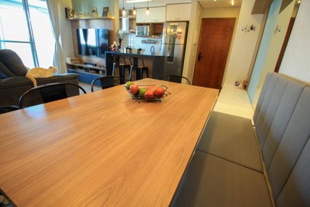 Apartamento à venda com 74m², 2 quartos e 2 vagas Apartamento à venda com 74m², 2 quartos e 2 vagasSala