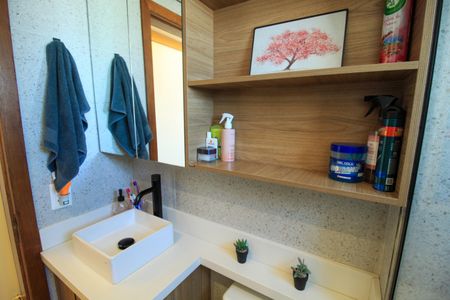 Apartamento à venda com 74m², 2 quartos e 2 vagas Apartamento à venda com 74m², 2 quartos e 2 vagasBanheiro do Quarto 1