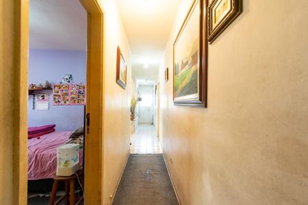 Casa à venda com 307m², 3 quartos e 2 vagas Casa à venda com 307m², 3 quartos e 2 vagasCorredor