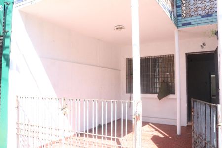 Casa à venda com 80m², 2 quartos e 1 vagaFachada