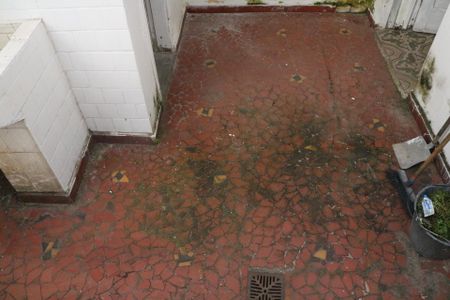 Casa à venda com 80m², 2 quartos e 1 vagaÁrea de Serviço