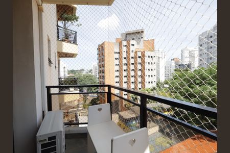 Apartamento à venda com 251m², 3 quartos e 3 vagasVaranda da Suíte 1