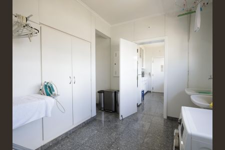 Apartamento à venda com 251m², 3 quartos e 3 vagasÁrea de Serviço
