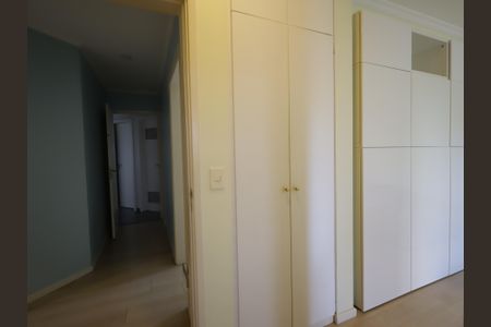 Apartamento à venda com 251m², 3 quartos e 3 vagasSuíte master