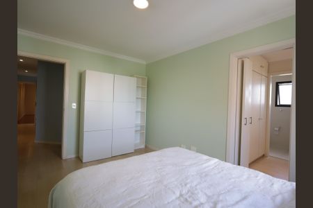 Apartamento à venda com 251m², 3 quartos e 3 vagasSuíte 2