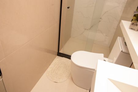 Casa de condomínio à venda com 120m², 2 quartos e 2 vagas Casa de condomínio à venda com 120m², 2 quartos e 2 vagasBanheiro quarto 1