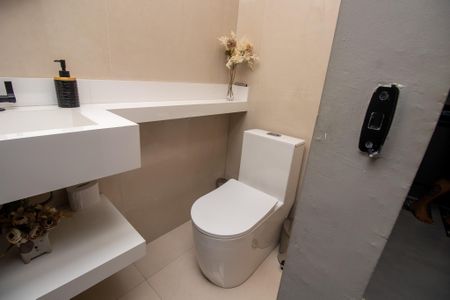 Casa de condomínio à venda com 120m², 2 quartos e 2 vagas Casa de condomínio à venda com 120m², 2 quartos e 2 vagasLavabo