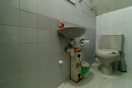 Casa à venda com 150m², 4 quartos e 2 vagas Casa à venda com 150m², 4 quartos e 2 vagasBanheiro da Suíte