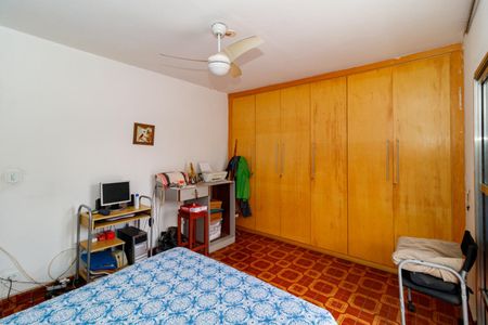 Casa à venda com 150m², 4 quartos e 2 vagas Casa à venda com 150m², 4 quartos e 2 vagasQuarto