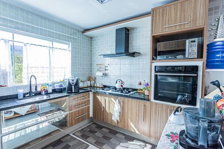 Casa à venda com 545m², 5 quartos e 3 vagas Casa à venda com 545m², 5 quartos e 3 vagasCozinha