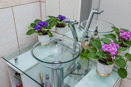 Casa à venda com 545m², 5 quartos e 3 vagas Casa à venda com 545m², 5 quartos e 3 vagasLavabo