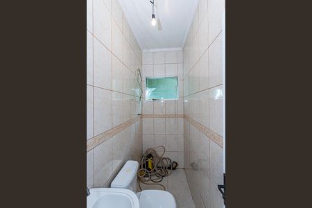 Casa à venda com 545m², 5 quartos e 3 vagas Casa à venda com 545m², 5 quartos e 3 vagasBanheiro da Garagem